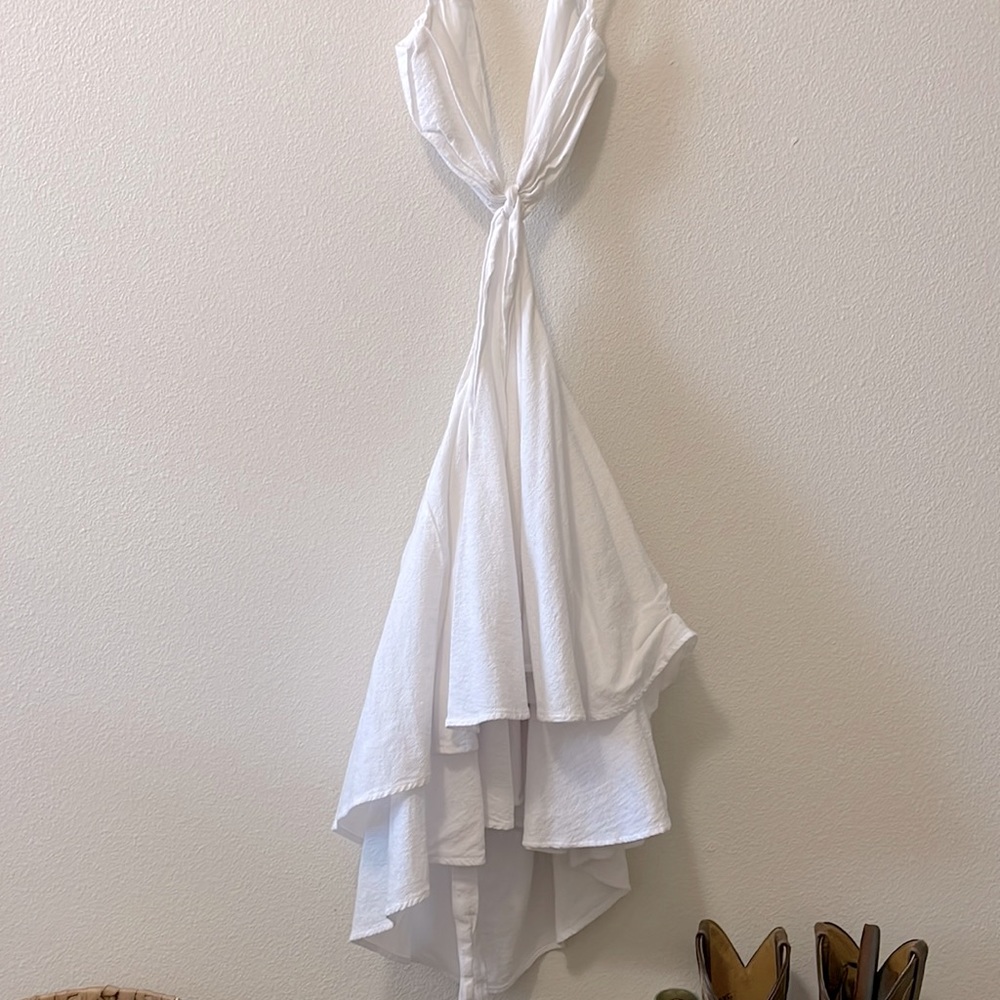 M white layered dress